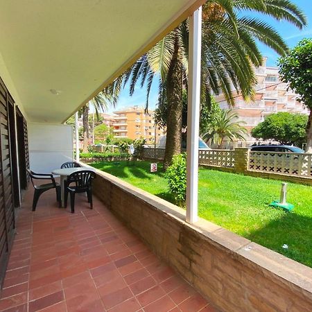 Apartamentos Flandria Салоу Экстерьер фото