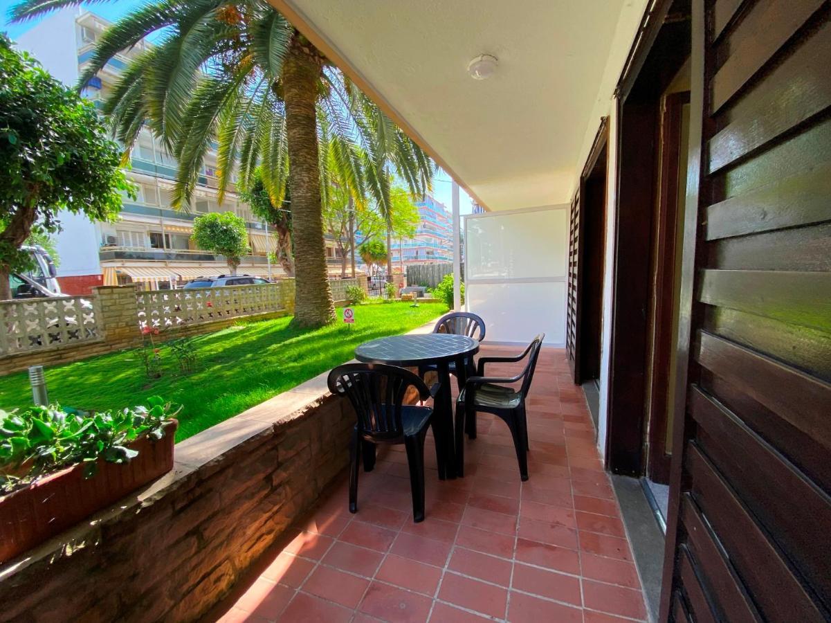 Apartamentos Flandria Салоу Экстерьер фото