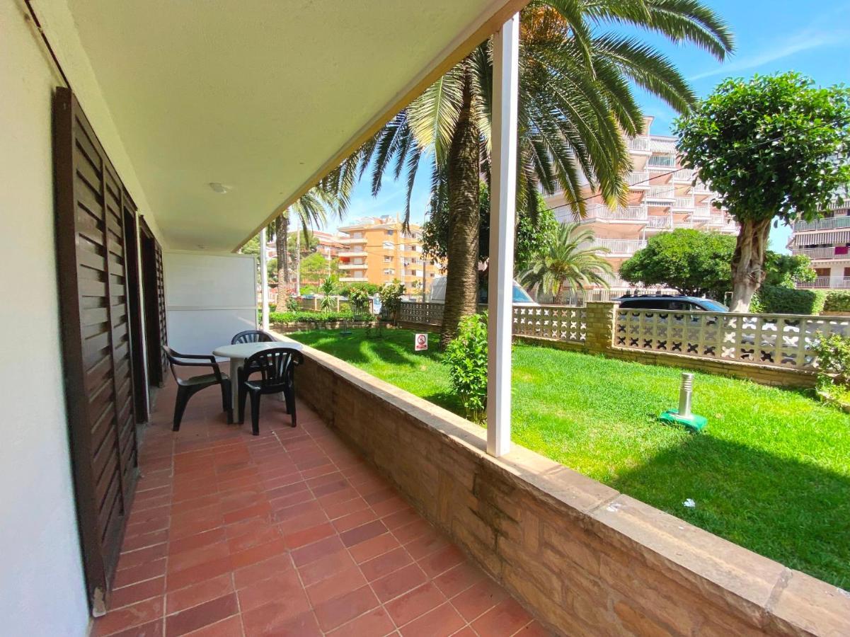 Apartamentos Flandria Салоу Экстерьер фото