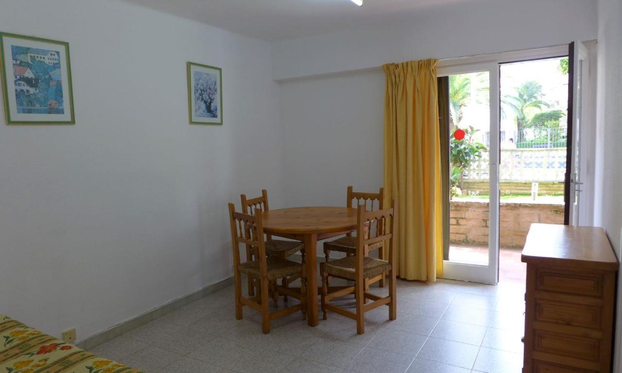 Apartamentos Flandria Салоу Экстерьер фото