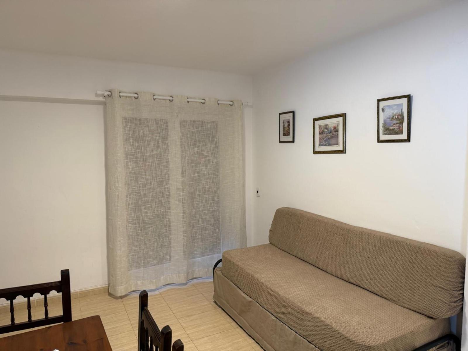 Apartamentos Flandria Салоу Экстерьер фото
