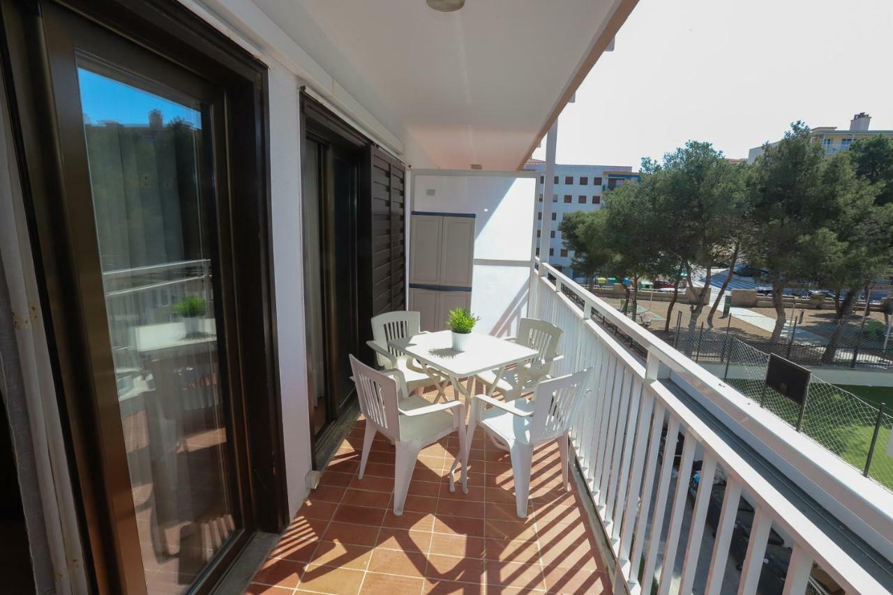 Apartamentos Flandria Салоу Экстерьер фото